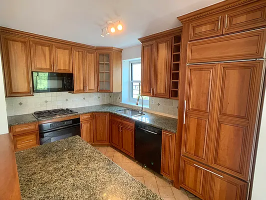 Rented by Corcoran | media 10