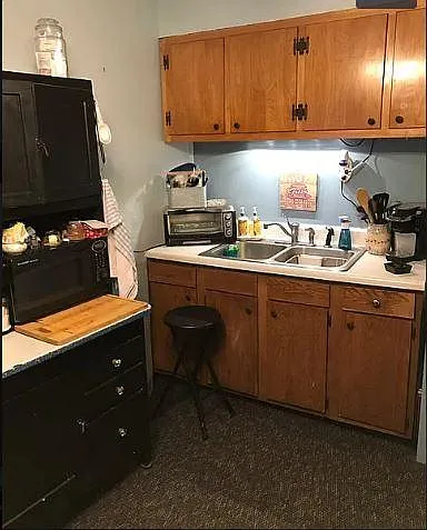 3 bed, 1300 sqft, $1,700 — Photo 2