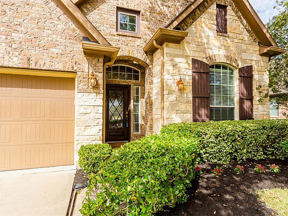 4th image of 13103 Centerbrook Ln