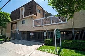 2nd image of 1910 N Spurgeon St