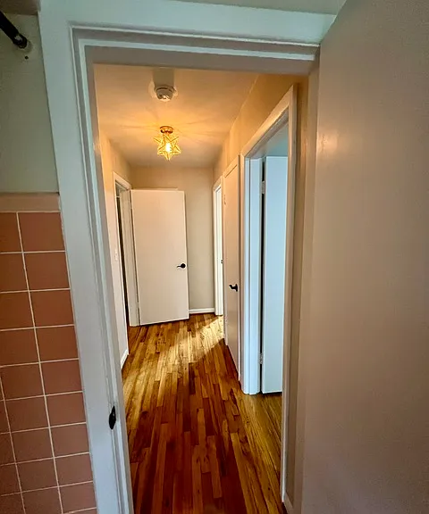 2169 NW Irving St #10 — Photo 1