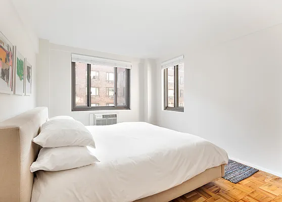 Rented by Compass | media 9