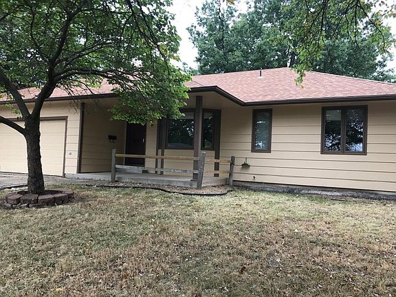 3rd image of 8323 E Zimmerly St