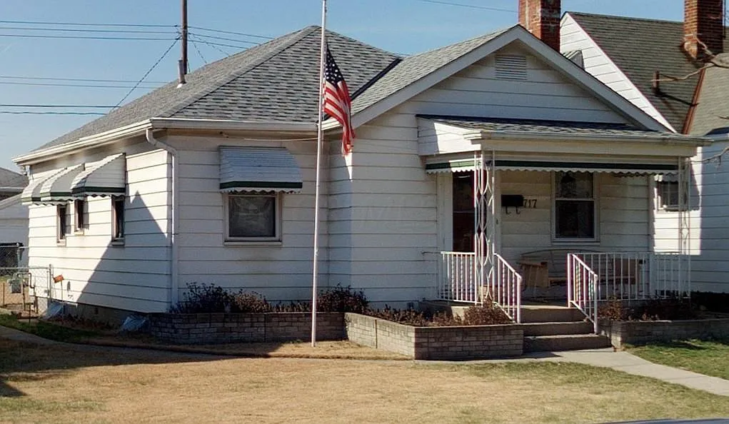 717 S Harris Ave photo 1