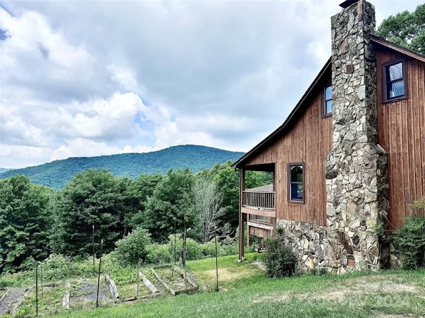 482 Misty Cove Rd, Bakersville, NC 28705