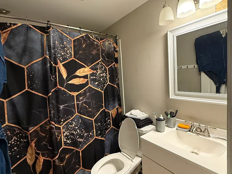 17 Liberty St #17 — Photo 4