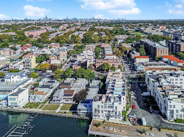 3107 Emmons Avenue image 28 of 30