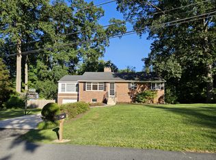 10601 Kinloch Rd, Silver Spring, MD 20903