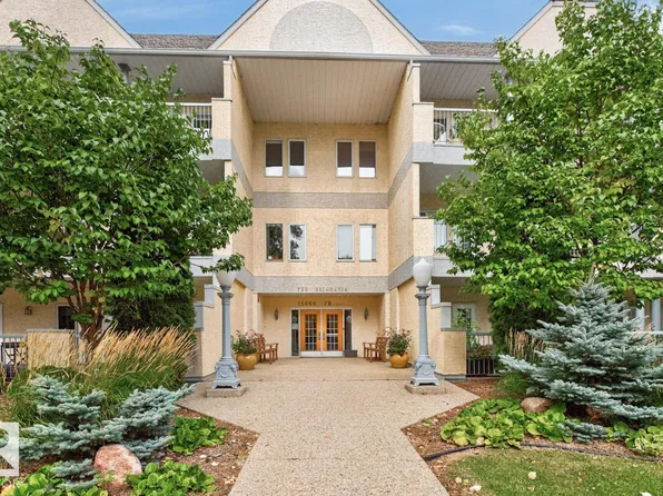 11660 79th Ave NW #308, Edmonton, AB T6G 0P7