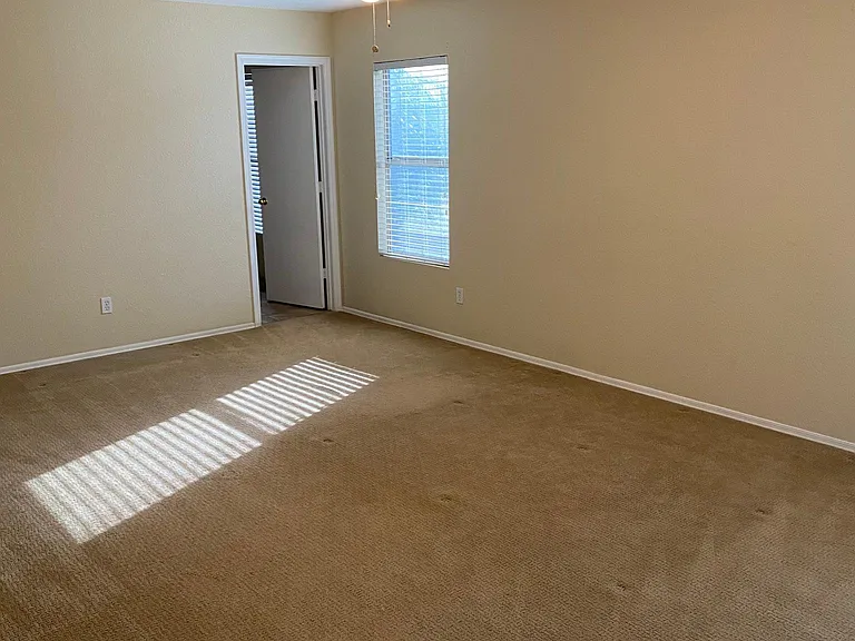 7500 E Deer Valley Rd #182 — Photo 20