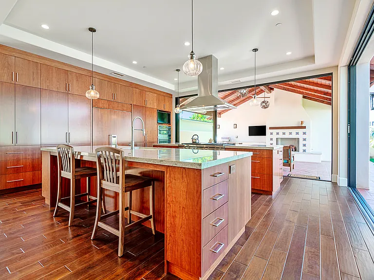 1010 Pine St — Photo 13