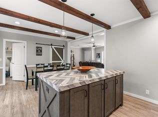 137 Scarlet Harts Ln, Dale, TX 78616