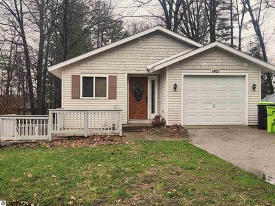 1413 Valley Dr, Traverse City, MI, 49685