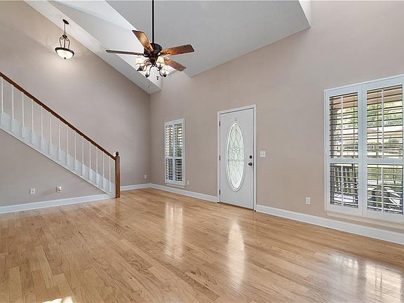 5th image of 31347 Prestwick Ave