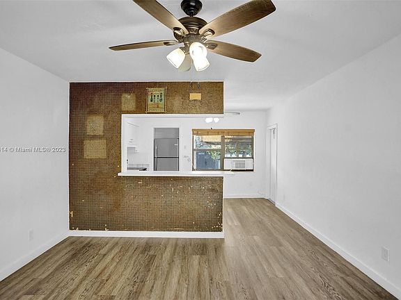 5th image of 1880 NE 159th St