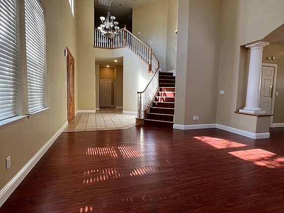 4th image of 1639 Lupin Ct