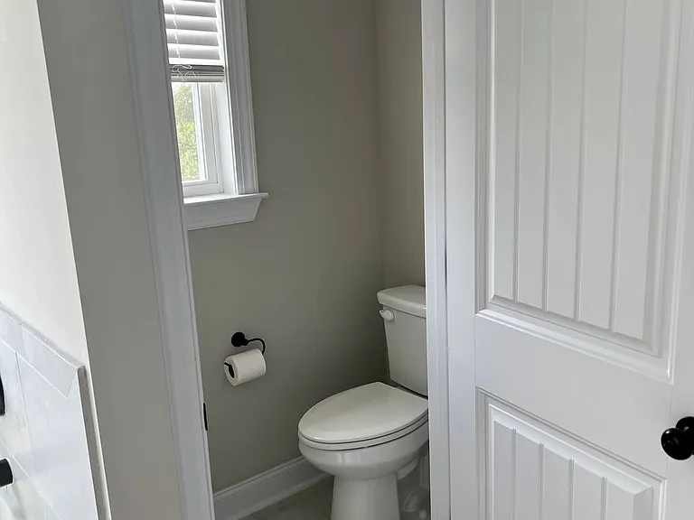 440 Vaughn Rd — Photo 16