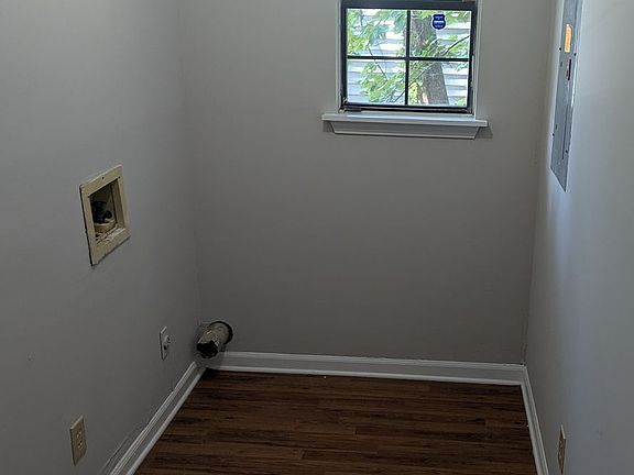 4th image of 945 Hemingway Rd