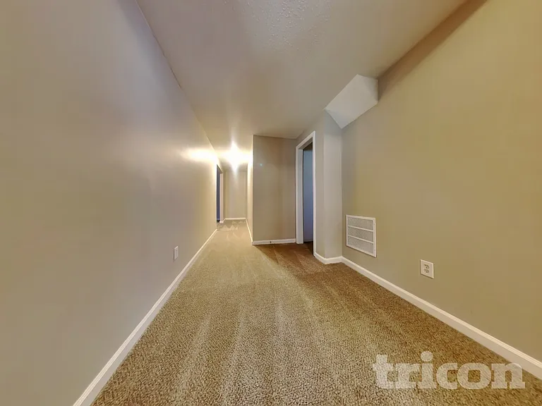 6260 Phillips Lake Way — Photo 25