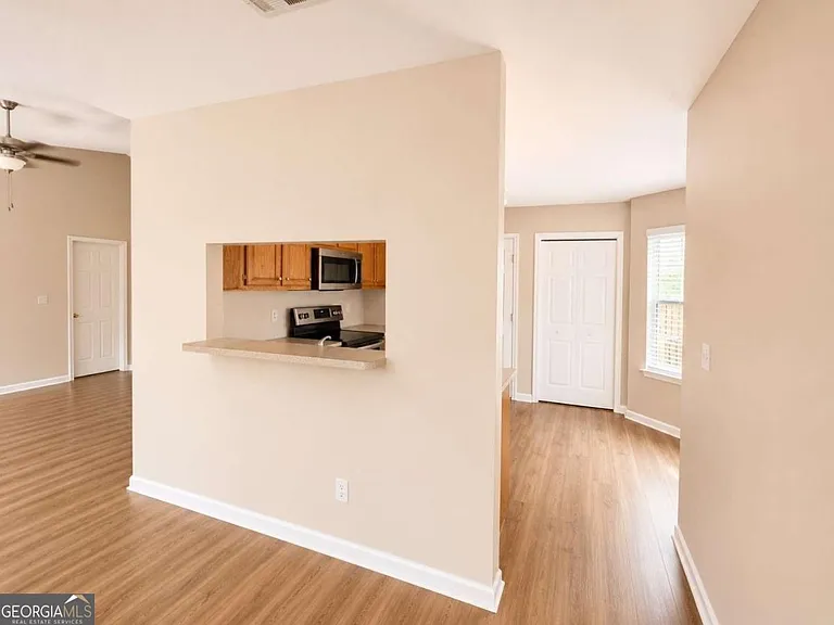 103 Royal Acres Ct — Photo 7