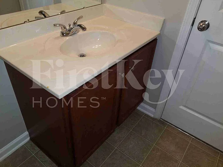 901 Leatherstone Ln — Photo 28