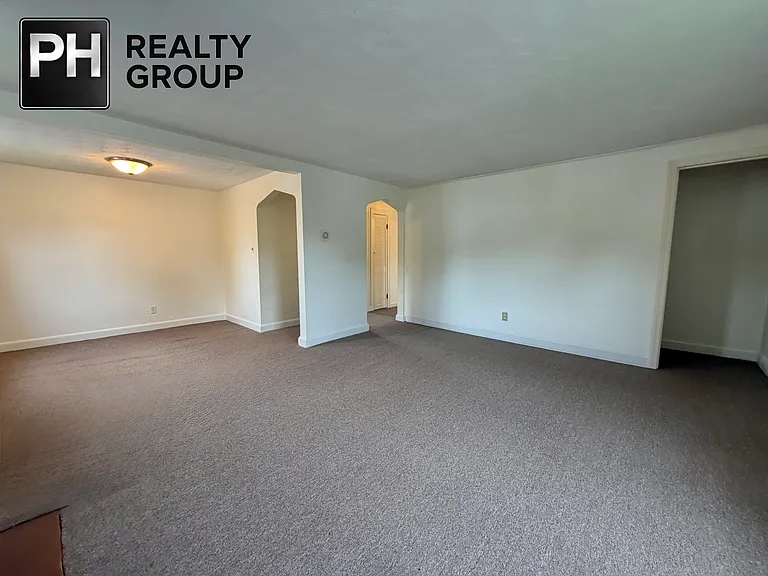 17 Hatfield Rd — Photo 9