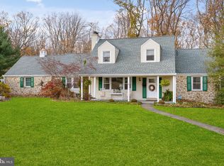 2660 Terwood Hill Dr, Willow Grove, PA 19090