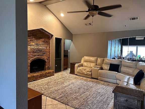 3rd image of 104 Rue De La Paix