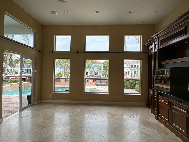891 Captiva Dr — Photo 7