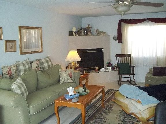 5th image of 608 Henry Ave