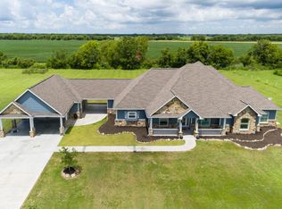 1830 Country Meadow Ln, Santa Fe, TX 77517