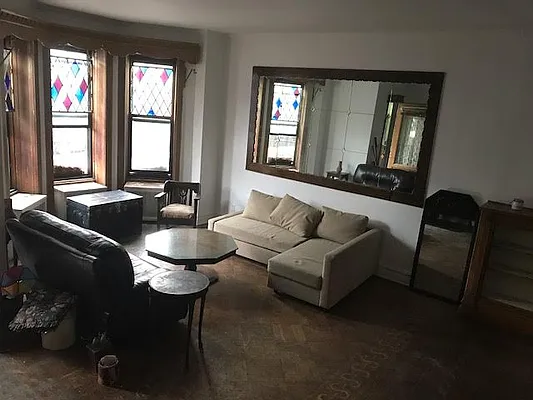 Sold by Heights Realty Advisors | media 25