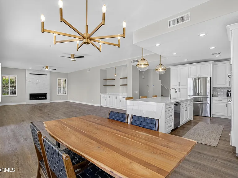 10587 E Sheena Dr — Photo 16