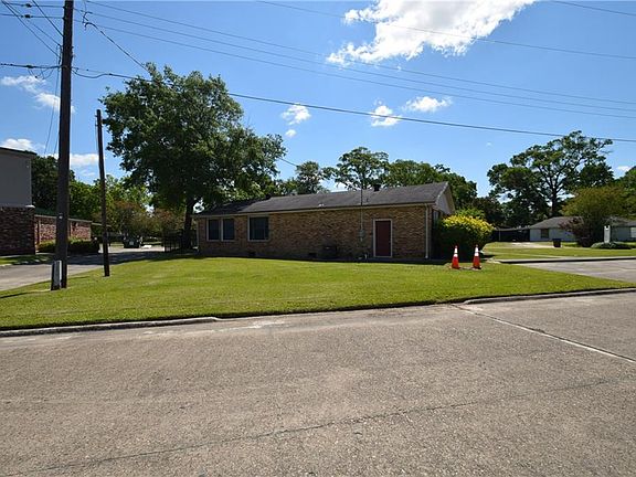 3rd image of 1201 Continental Blvd