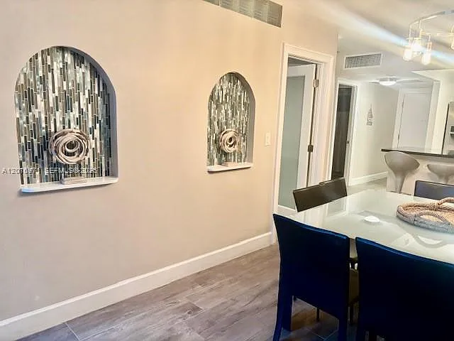 2301 Collins Ave #528 — Photo 20