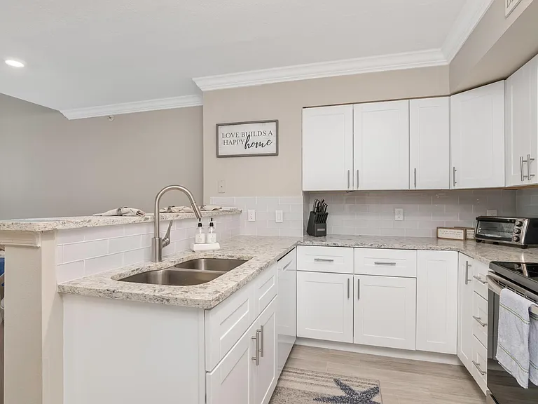 8635 River Homes Ln #305 — Photo 10
