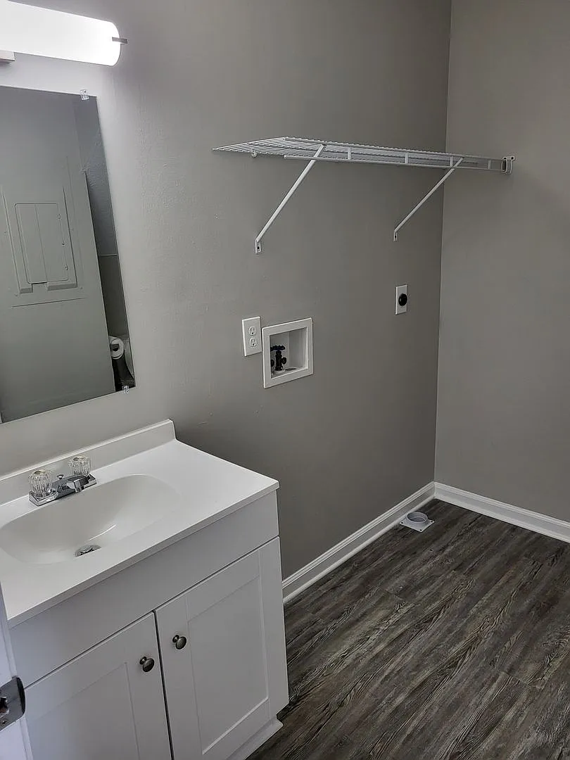 102 Barnes Lane — Photo 3