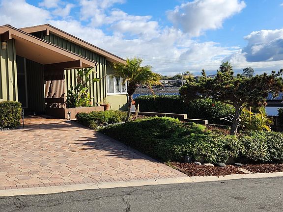 3rd image of 3516 Lowell Way