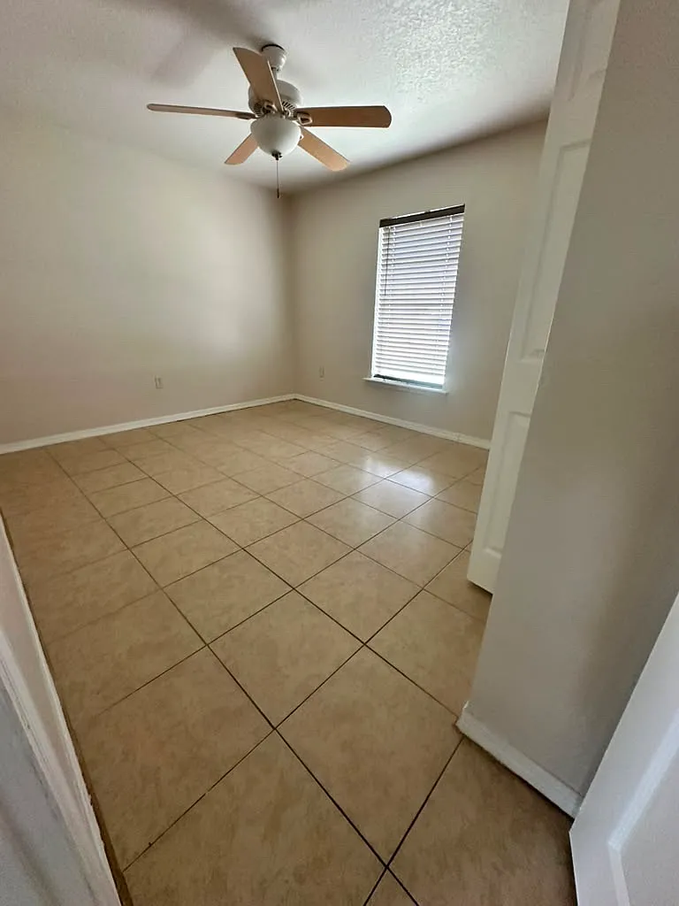 2 bed, 1156 sqft, $1,250 — Photo 3