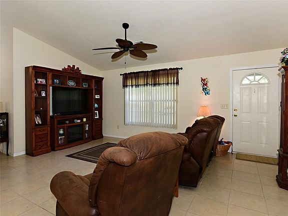 4th image of 1425 16th Ct SW