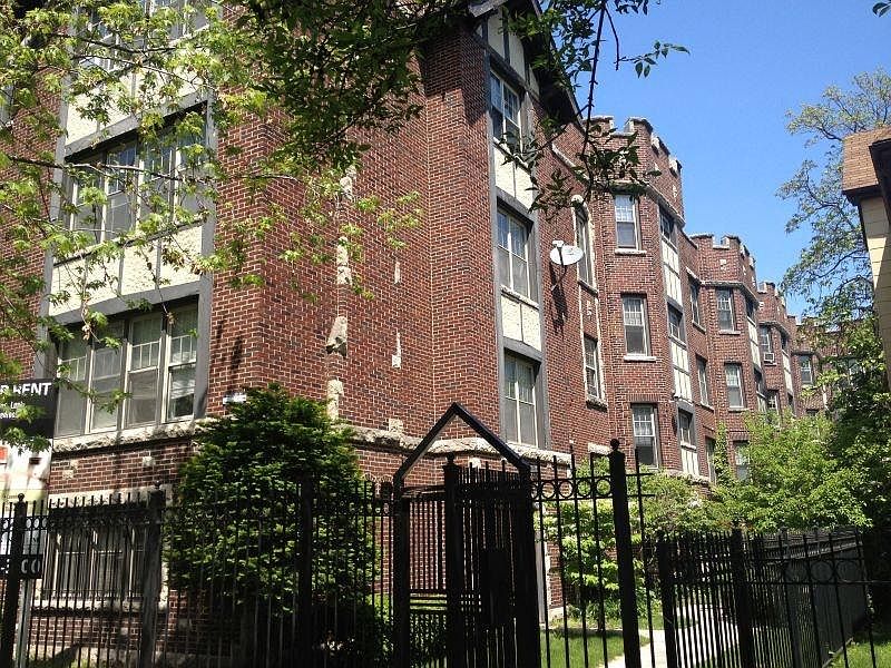 1st image of 1630 W Lunt Ave #G