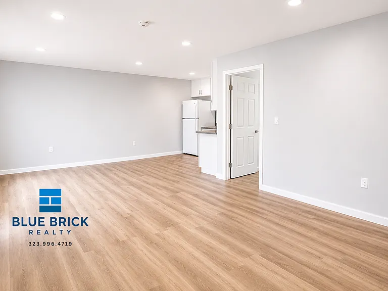5000 W Coliseum St #5 — Photo 3