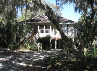 3321 Myrtle St, Edisto Island, SC 29438