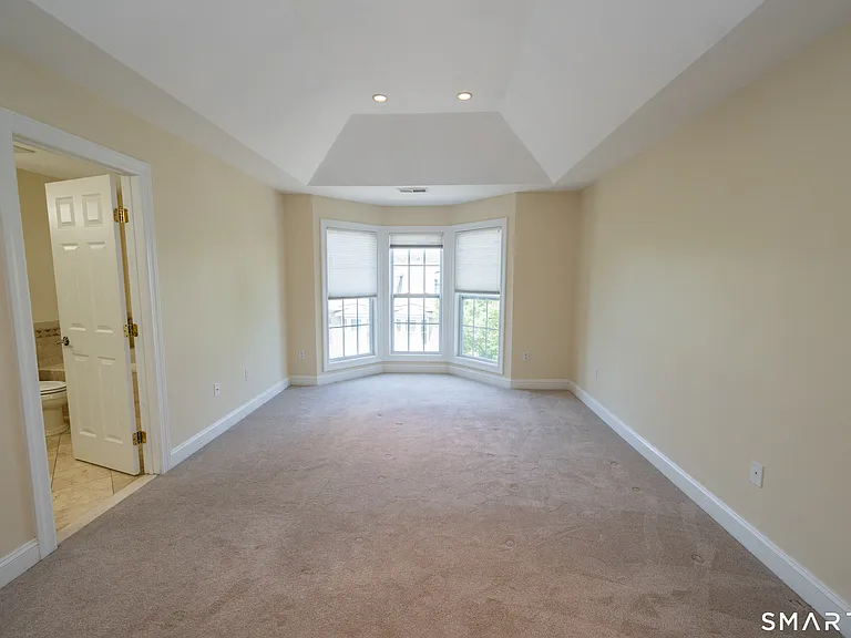 19 Orwich Ct #19 — Photo 12