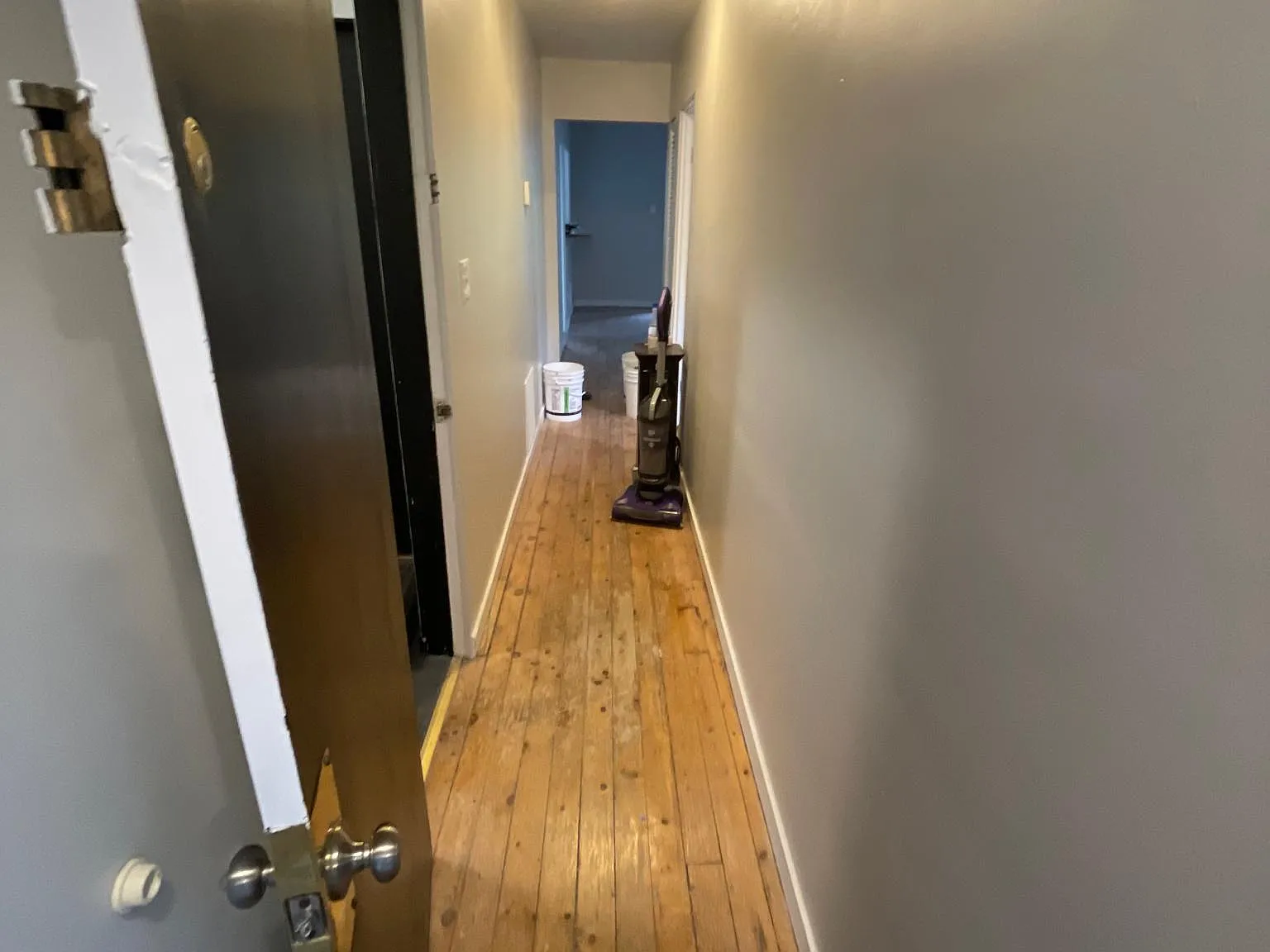 714 Ivy St — Photo 2