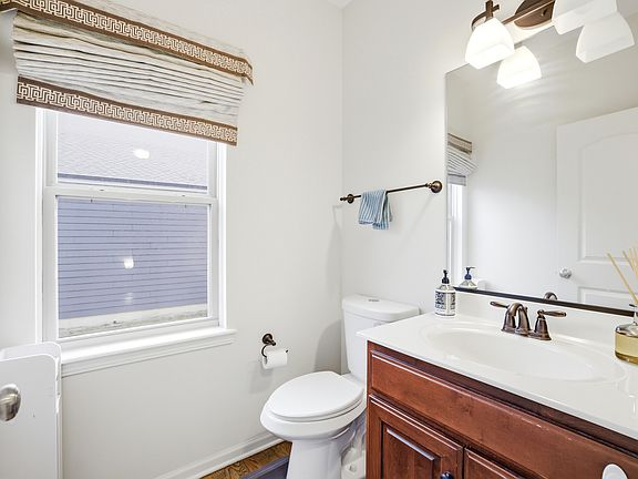 5th image of 635 Slate Run