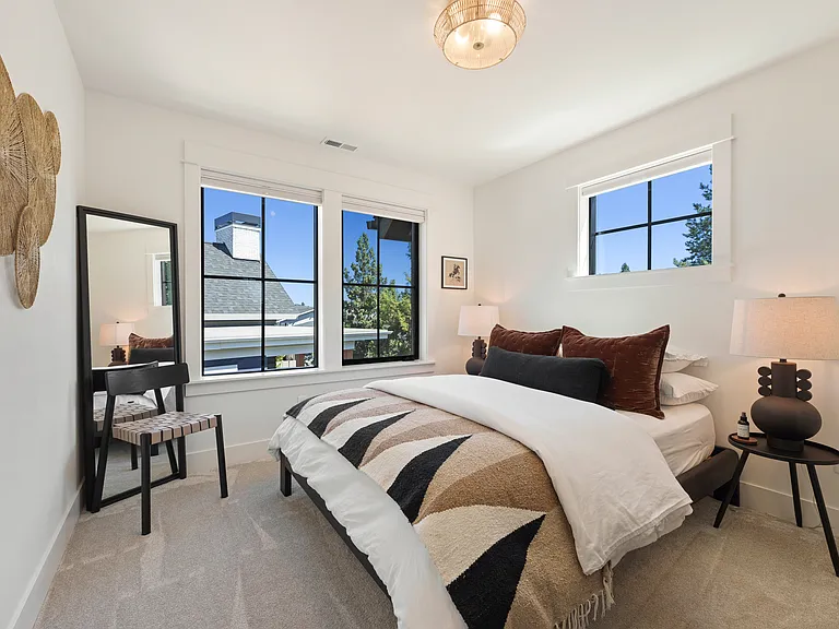 61000 SE Crane Peak Ct — Photo 22