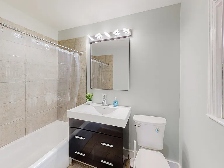 Hillside Dr — Photo 3