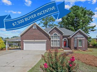 1231 Four Wood Dr, Fayetteville, NC 28312