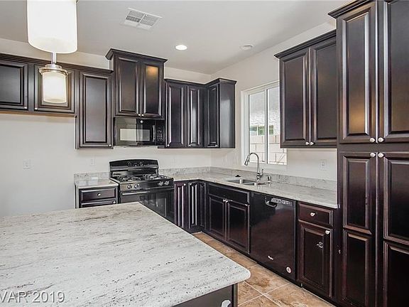 2nd image of 7332 Chesapeake Cove St